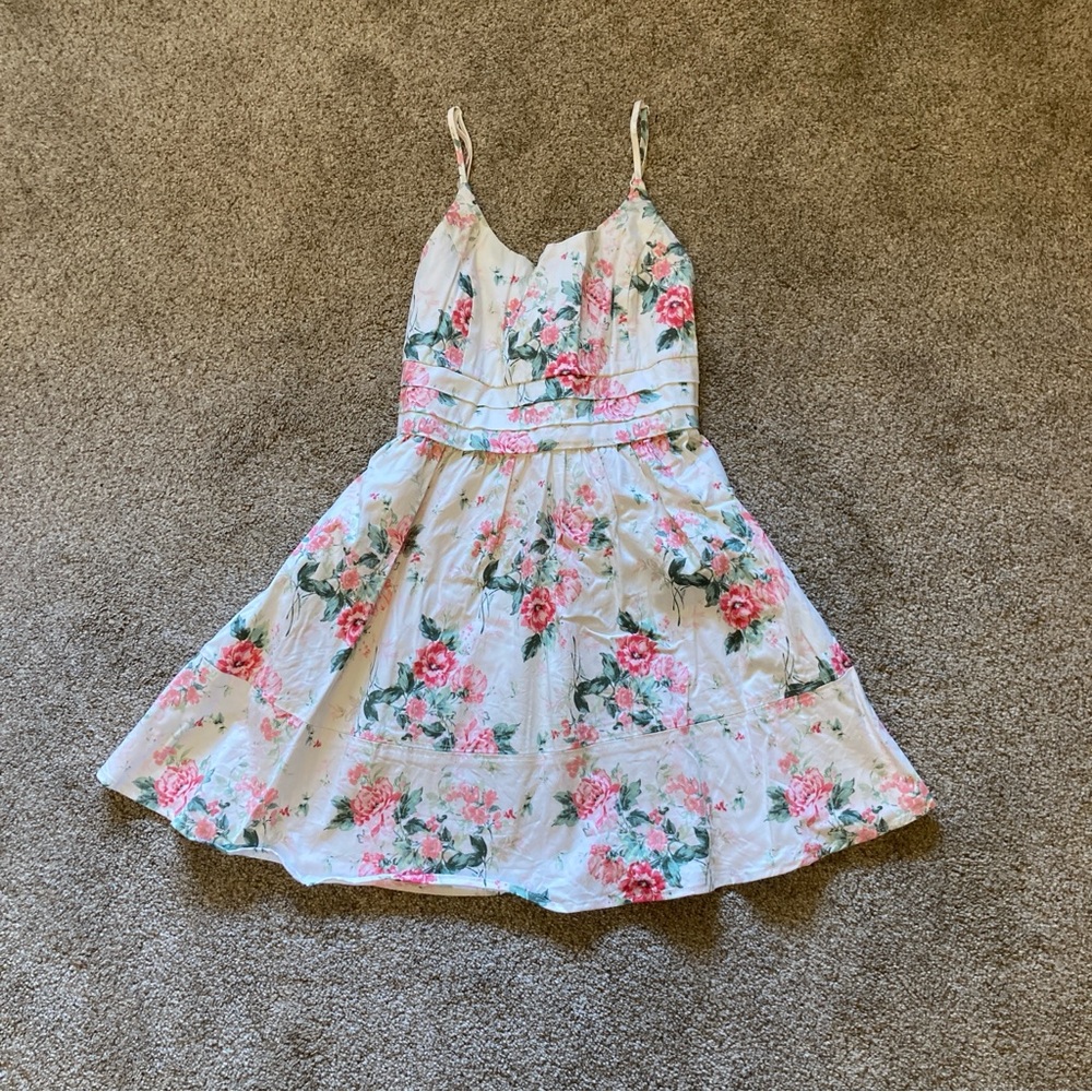 White + Pink Floral Dress 🌸
